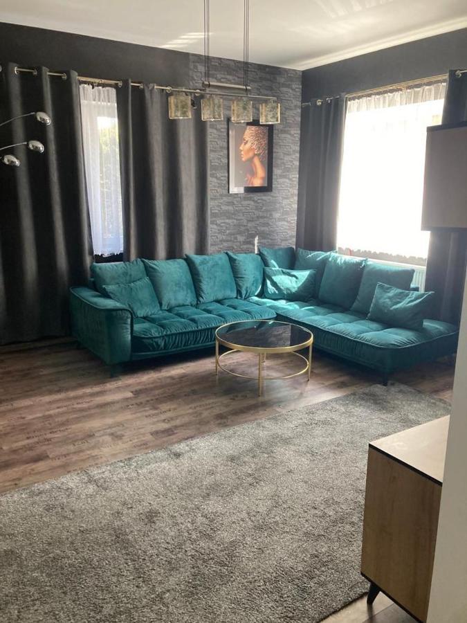 Apartmany Sabinovska プレショフ エクステリア 写真
