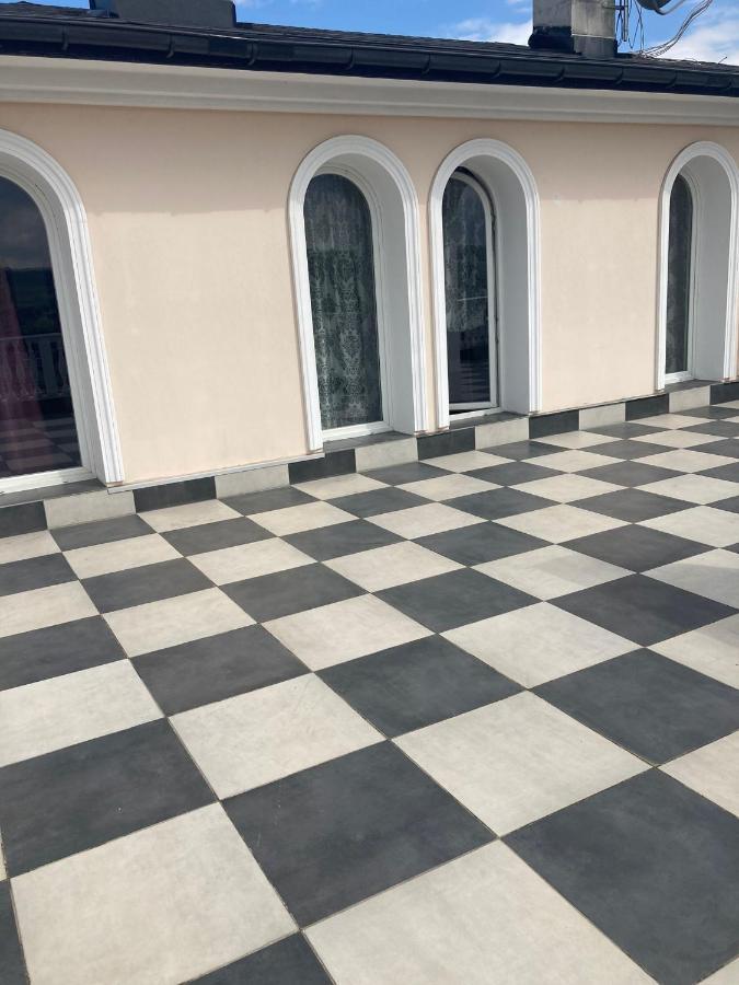 Apartmany Sabinovska プレショフ エクステリア 写真